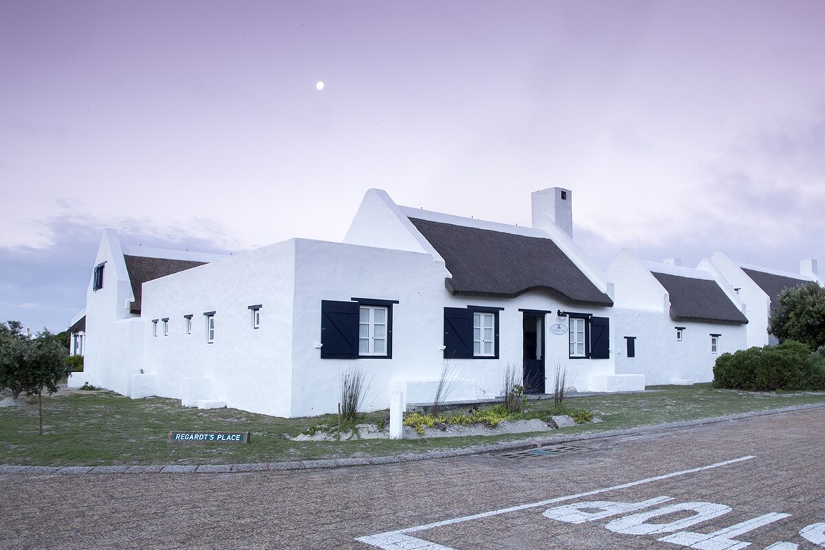 trinacria-cottage-pet-friendly-struisbaai