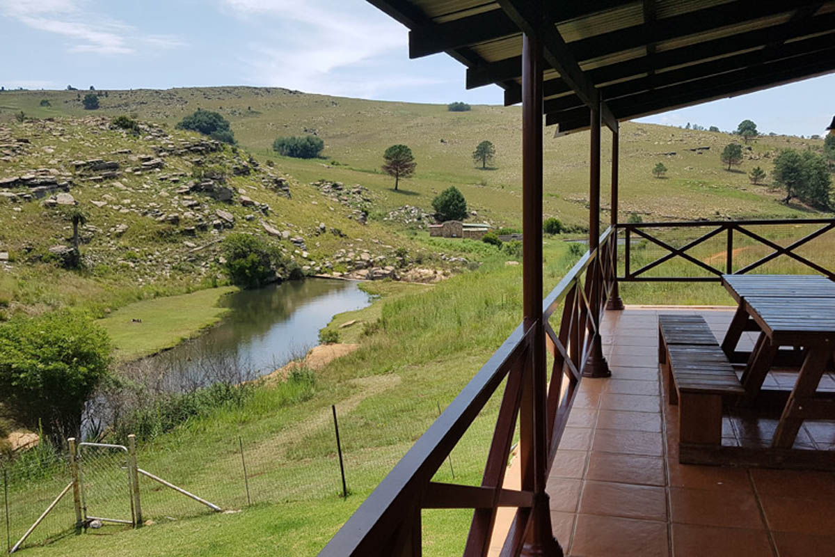 Guinea Fowl Cottage Dullstorm outside area-1