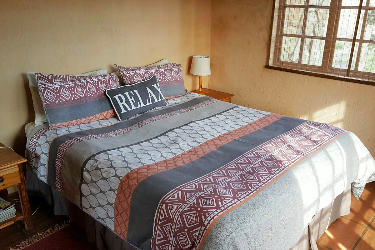 Bald Ibis Cottage bedroom-1